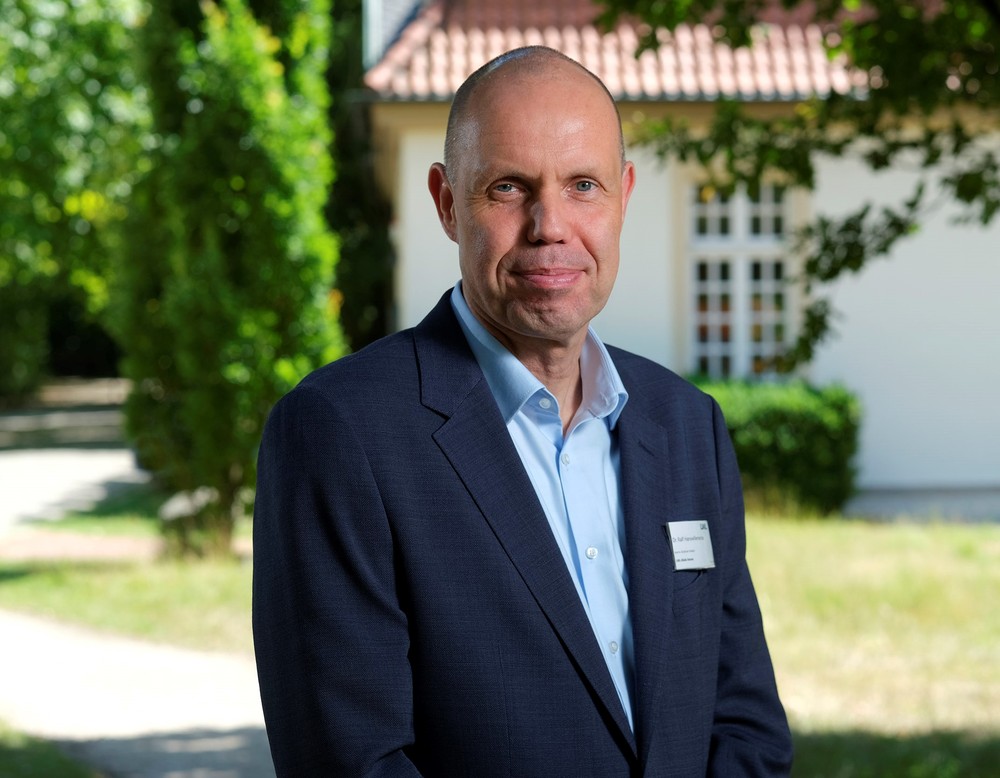 Dr. Ralf Hanswillemenke leitet kommissarisch die Ärztliche Direktion der LWL-Klinik Herten. Dr. Ralf Hanswillemenke leitet kommissarisch die Ärztliche Direktion der LWL-Klinik Herten.